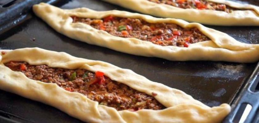 فطيرة باللحمة